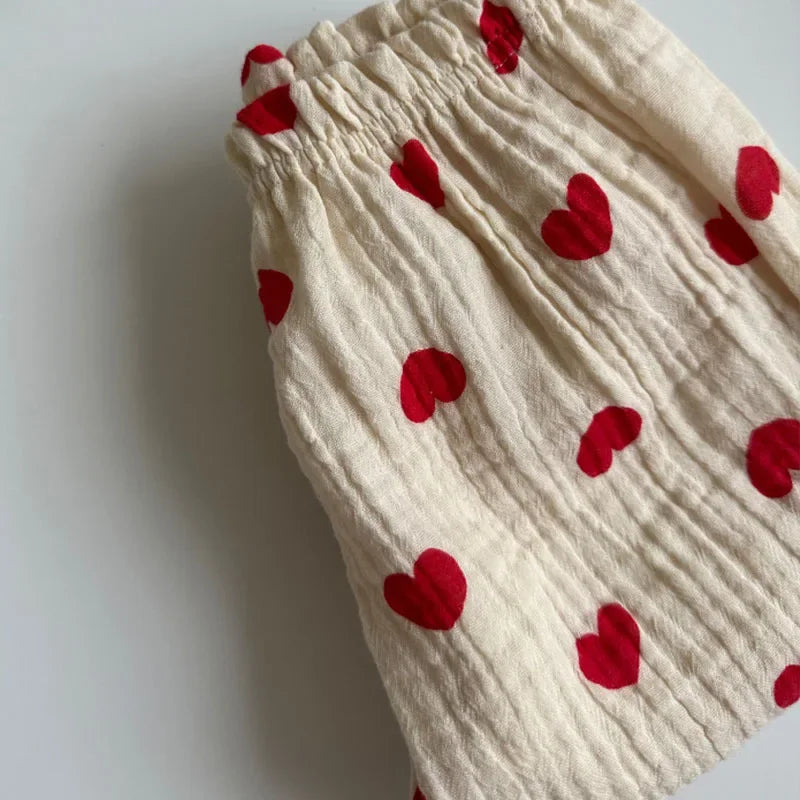CAPRIS pants: organic cotton is making its way into baby's wardrobe (boys and girls)