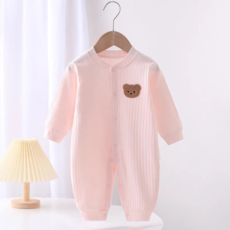 Grenouillère pour garçon et fille : la combinaison "oursons" qui fait craquer les parents