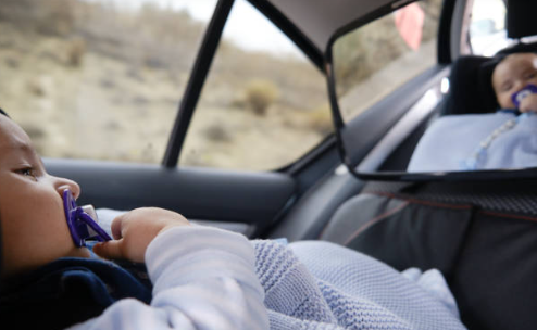 Baby car mirror: the visual connection for peaceful journeys