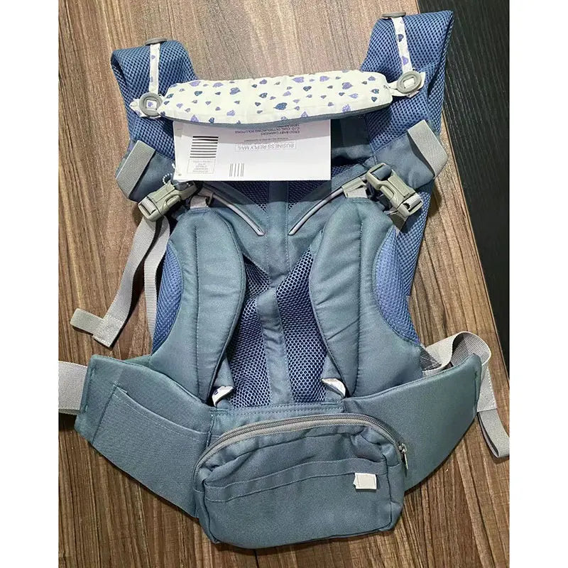 "EGOBABY" ergonomic baby carrier: comfort and safety from the first months! (Adaptable from baby to toddler - several colors available)