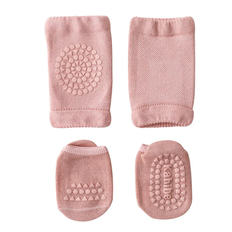 Socks and knee pads set: protection for a better discovery of the world