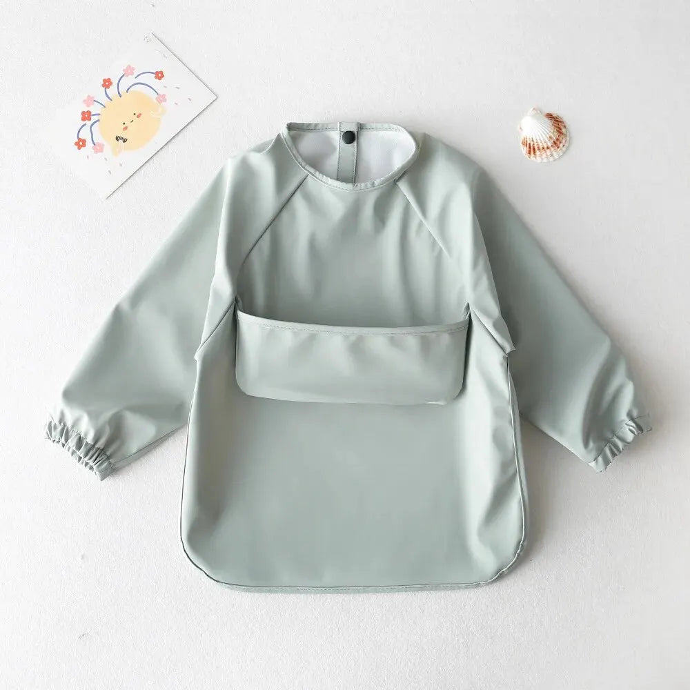 Waterproof long-sleeved feeding apron: protect in style, grow in freedom!