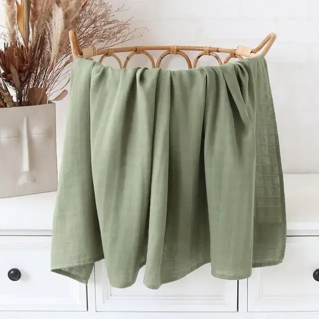 Bamboo cotton swaddle blankets: soft &amp; natural fabric for baby