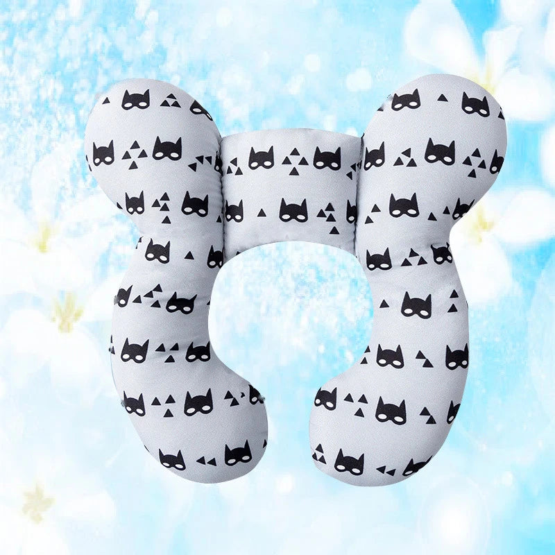 Protective travel pillow: when safety rhymes with fantasy