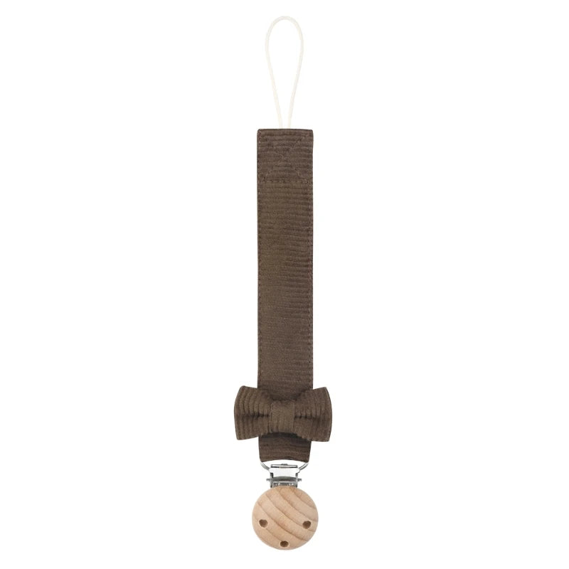 Pacifier clip: elegance attached to a smile!