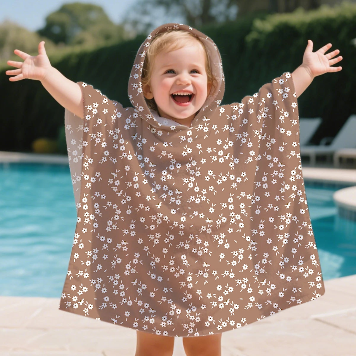 "ELINFANT" bath cape: for little heroes coming out of the water!
