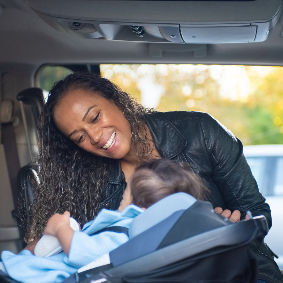 Protective travel pillow: when safety rhymes with fantasy